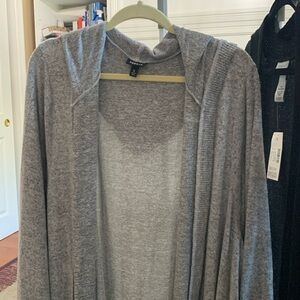 Torrid blanket soft hoodie cardigan gray 40” long. Just adorable warm Torrid 6